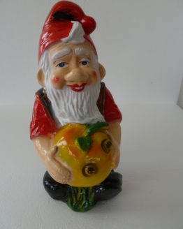 922_Gartenzwerg mit Apfel_42_45